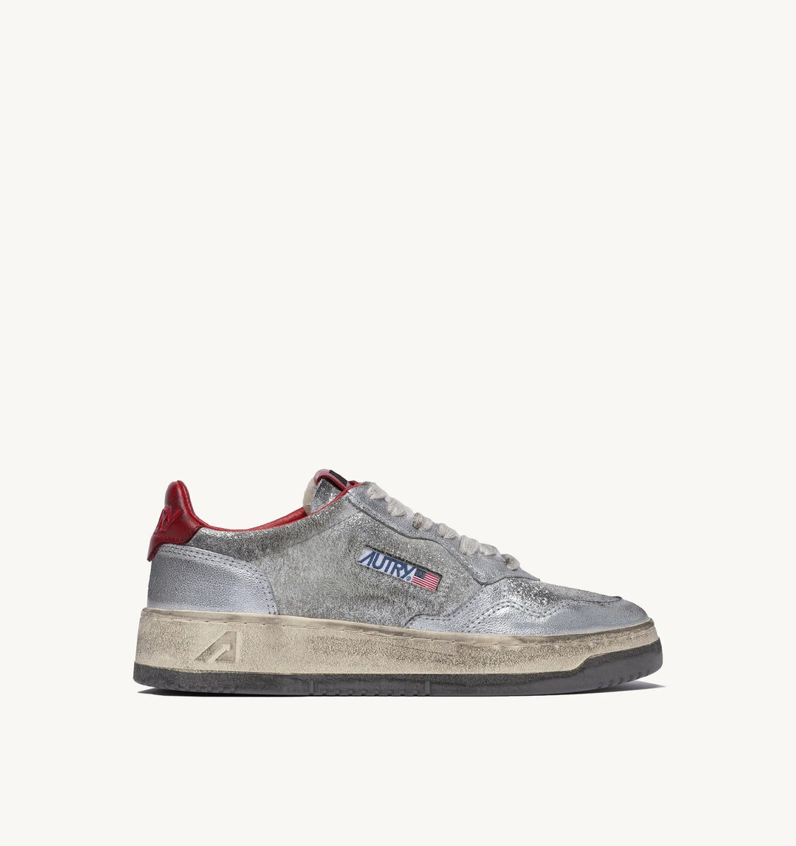 Super Vintage Low Sneakers in Silver and Red Suede – Edit and Co